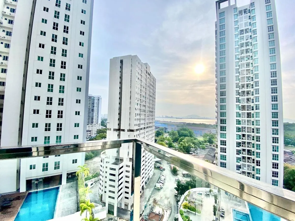 Straits Garden Suites #Pool With View #Seaview And Bridge View #Georgetown #3Pax #2Br2Bath #1Queen 1Single #Quality Well Maintained #Private Host דירה