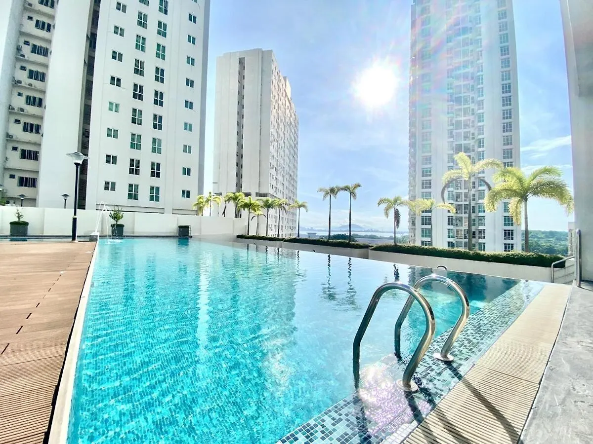 Straits Garden Suites #Pool With View #Seaview And Bridge View #Georgetown #3Pax #2Br2Bath #1Queen 1Single #Quality Well Maintained #Private Host 乔治敦