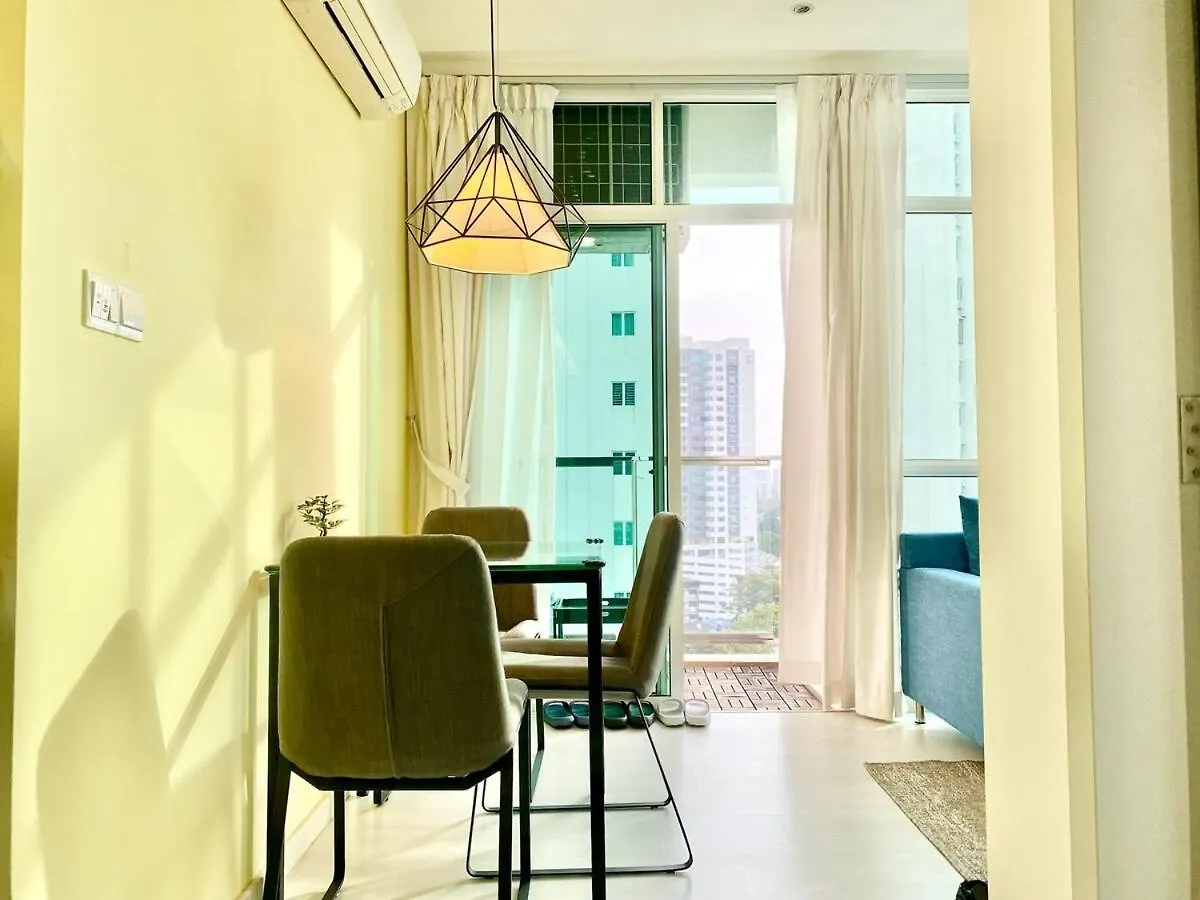 Straits Garden Suites #Pool With View #Seaview And Bridge View #Georgetown #3Pax #2Br2Bath #1Queen 1Single #Quality Well Maintained #Private Host